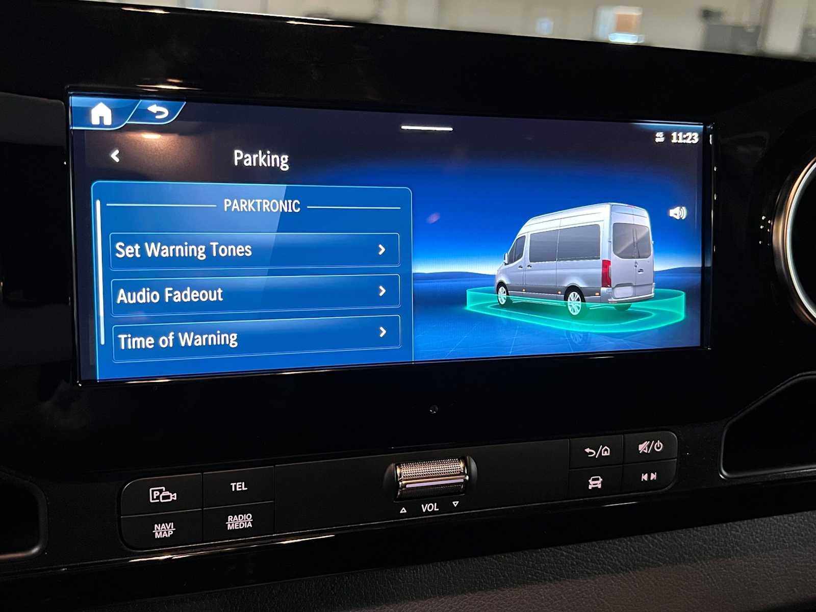 2026 Mercedes-Benz Sprinter Passenger Van 2500 Standard Roof I4 Diesel HO 144 AWD
