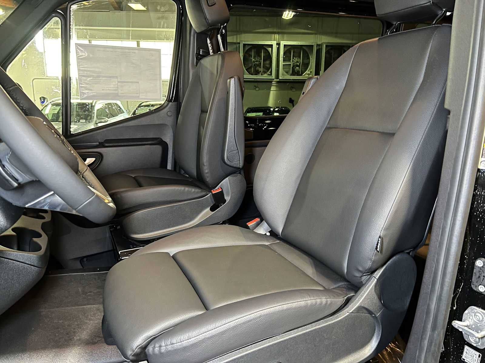2026 Mercedes-Benz Sprinter Passenger Van 2500 Standard Roof I4 Diesel HO 144 AWD