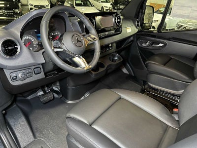 2026 Mercedes-Benz Sprinter Passenger Van 2500 Standard Roof I4 Diesel HO 144 AWD