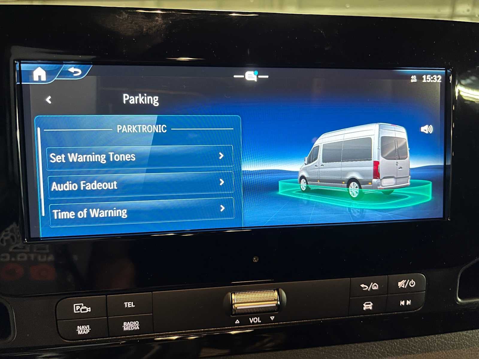 2026 Mercedes-Benz Sprinter Passenger Van 2500 Standard Roof I4 Diesel HO 144 AWD