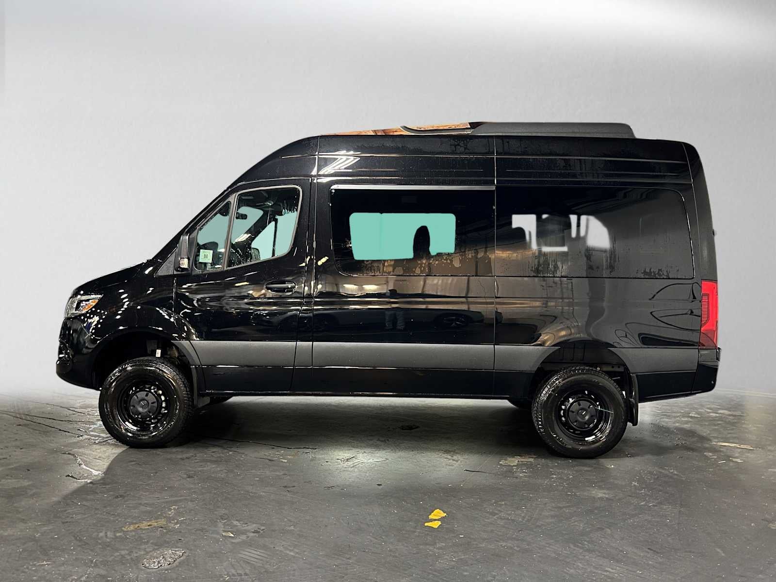 2026 Mercedes-Benz Sprinter Passenger Van 2500 Standard Roof I4 Diesel HO 144 AWD
