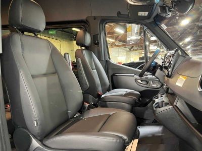 2026 Mercedes-Benz Sprinter Passenger Van 2500 Standard Roof I4 Diesel HO 144 AWD