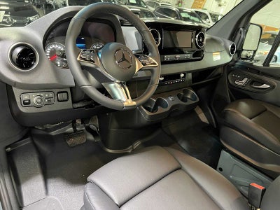 2026 Mercedes-Benz Sprinter Passenger Van 2500 Standard Roof I4 Diesel HO 144 AWD