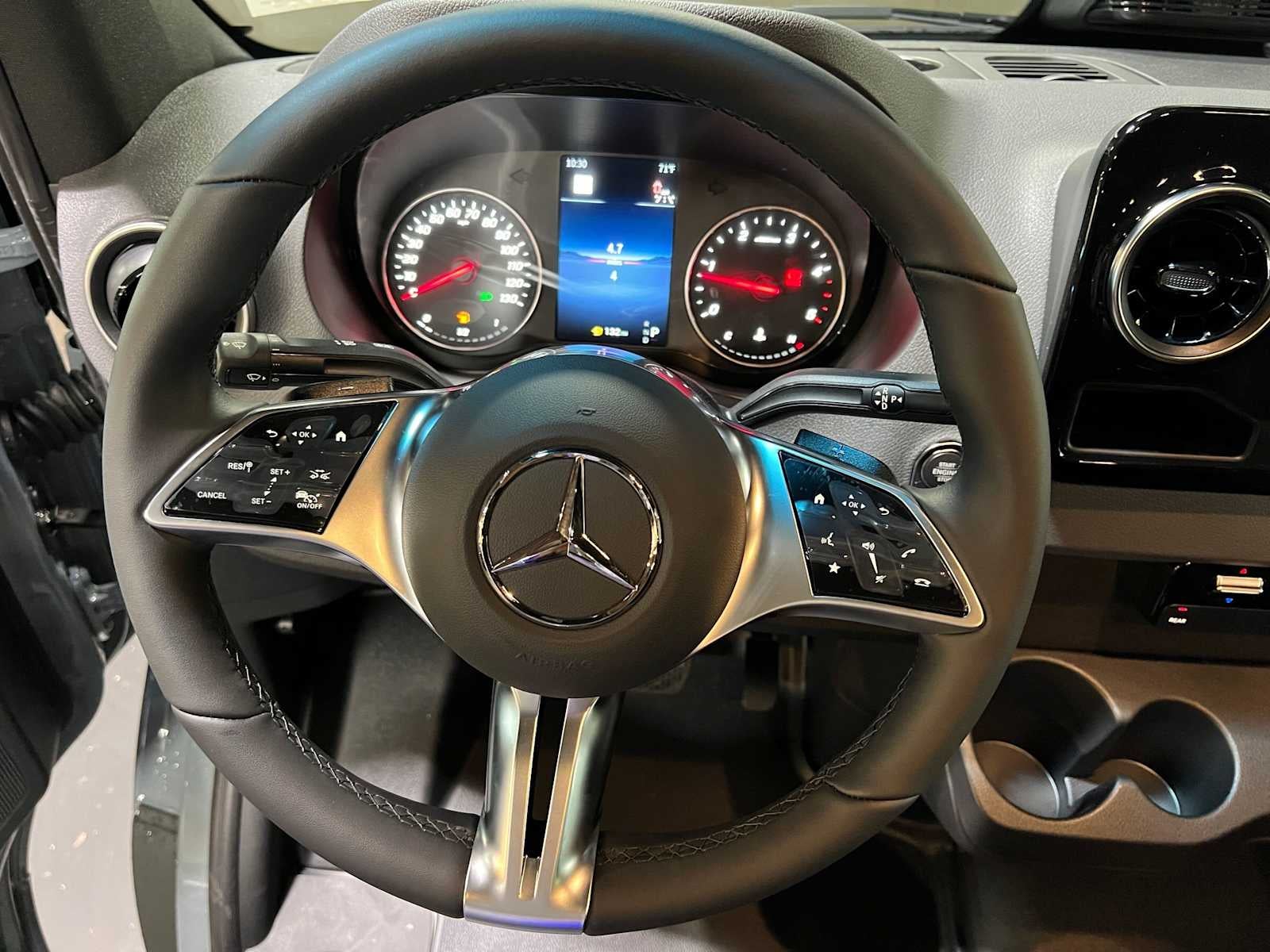 2026 Mercedes-Benz Sprinter Passenger Van 2500 Standard Roof I4 Diesel HO 144 AWD