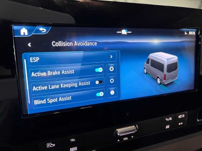 2026 Mercedes-Benz Sprinter Passenger Van 2500 Standard Roof I4 Diesel HO 144 AWD
