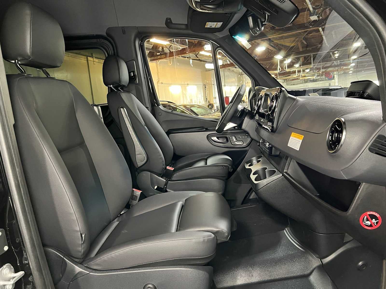 2026 Mercedes-Benz Sprinter Passenger Van 2500 Standard Roof I4 Diesel HO 144 AWD