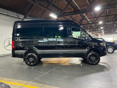2026 Mercedes-Benz Sprinter Passenger Van 2500 Standard Roof I4 Diesel HO 144 AWD