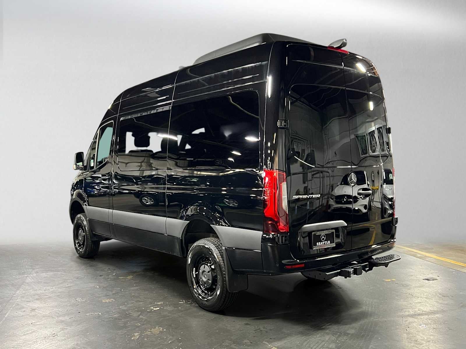 2026 Mercedes-Benz Sprinter Passenger Van 2500 Standard Roof I4 Diesel HO 144 AWD