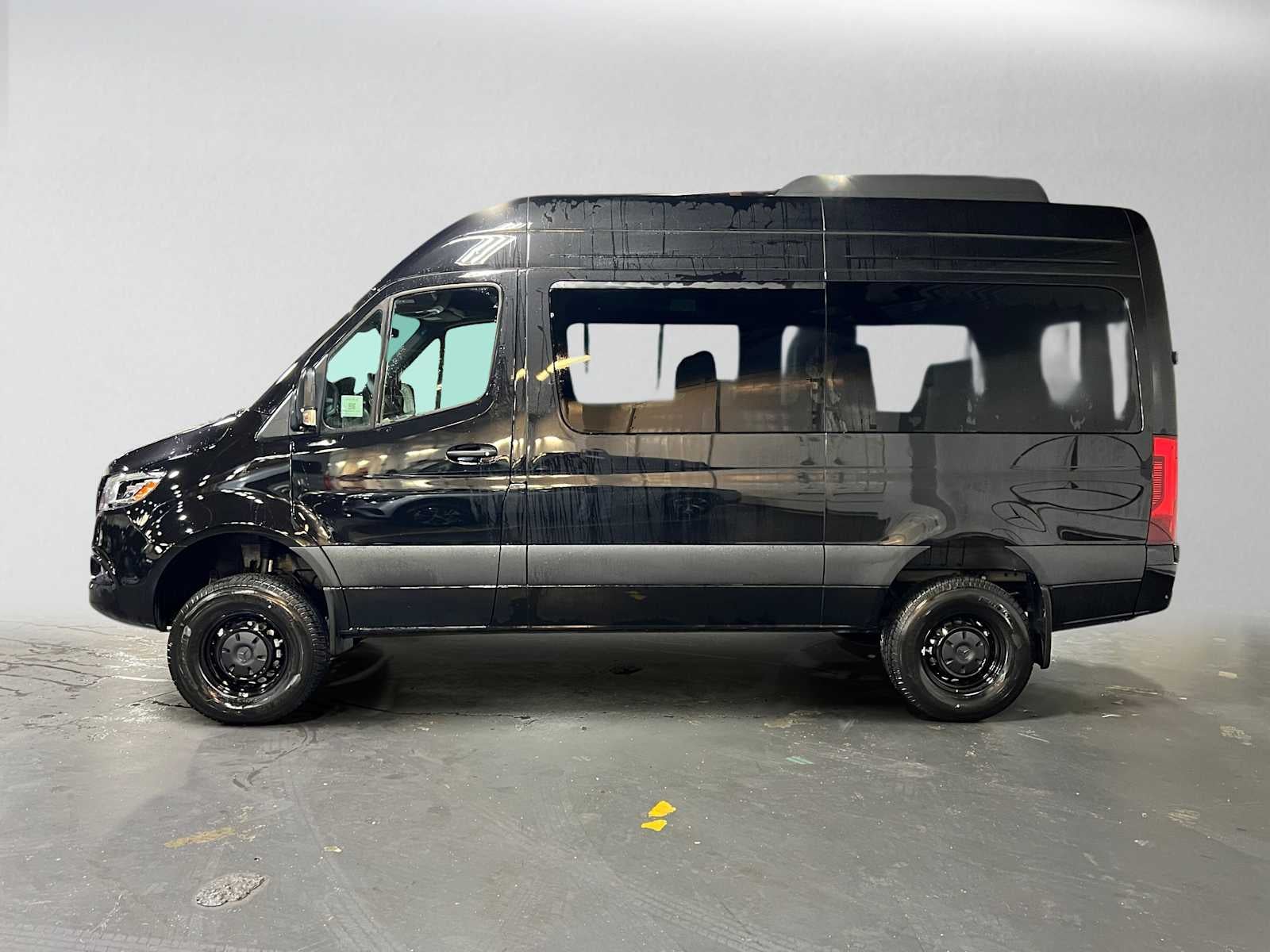 2026 Mercedes-Benz Sprinter Passenger Van 2500 Standard Roof I4 Diesel HO 144 AWD