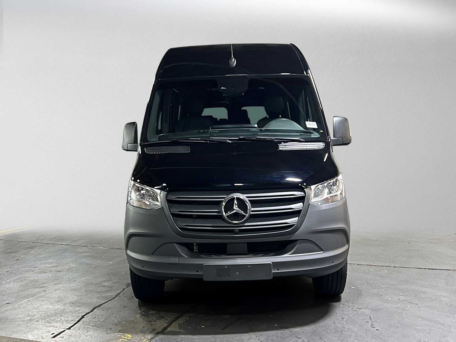 2024 Mercedes-Benz Sprinter Passenger Van 2500 High Roof I4 Diesel HO 170 RWD