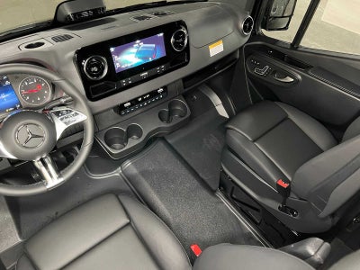 2026 Mercedes-Benz Sprinter Passenger Van 2500 High Roof I4 Diesel HO 170 RWD