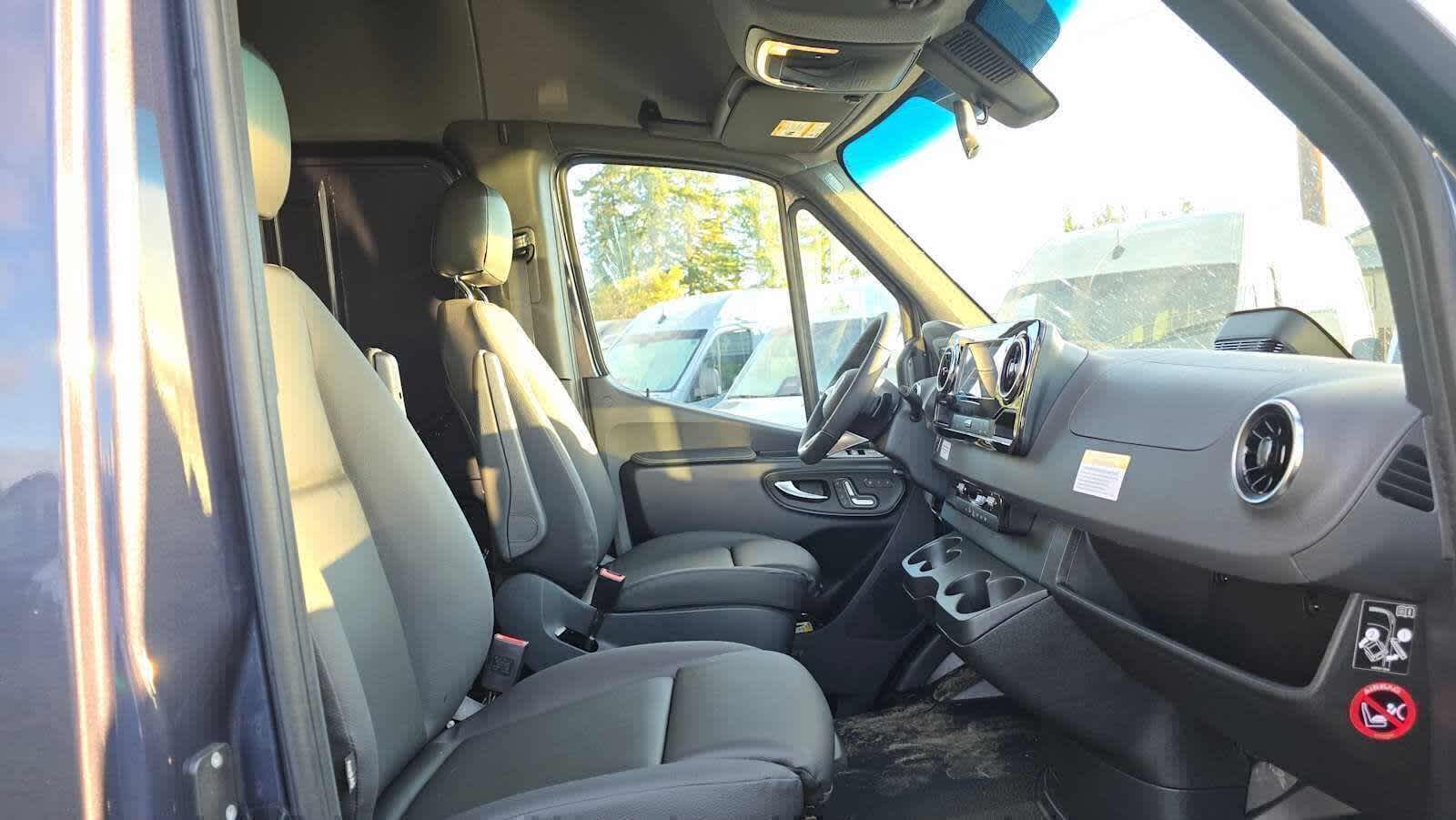 2026 Mercedes-Benz Sprinter 2500 Standard Roof I4 Diesel HO 144" AWD