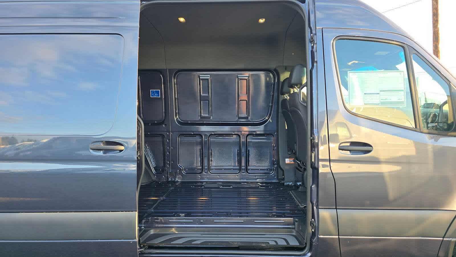 2026 Mercedes-Benz Sprinter 2500 Standard Roof I4 Diesel HO 144" AWD