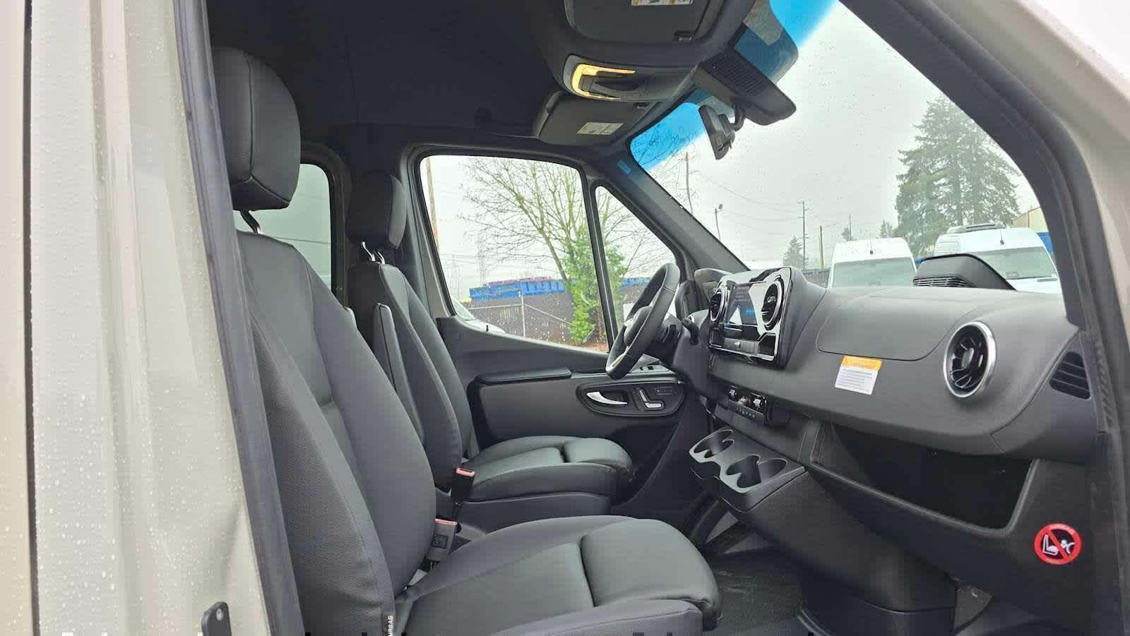 2026 Mercedes-Benz Sprinter 2500 Standard Roof I4 Diesel HO 144 AWD