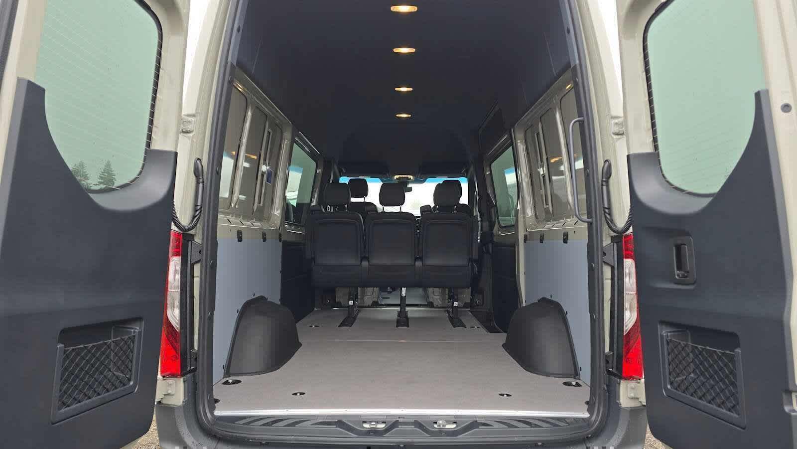 2026 Mercedes-Benz Sprinter 2500 Standard Roof I4 Diesel HO 144 AWD