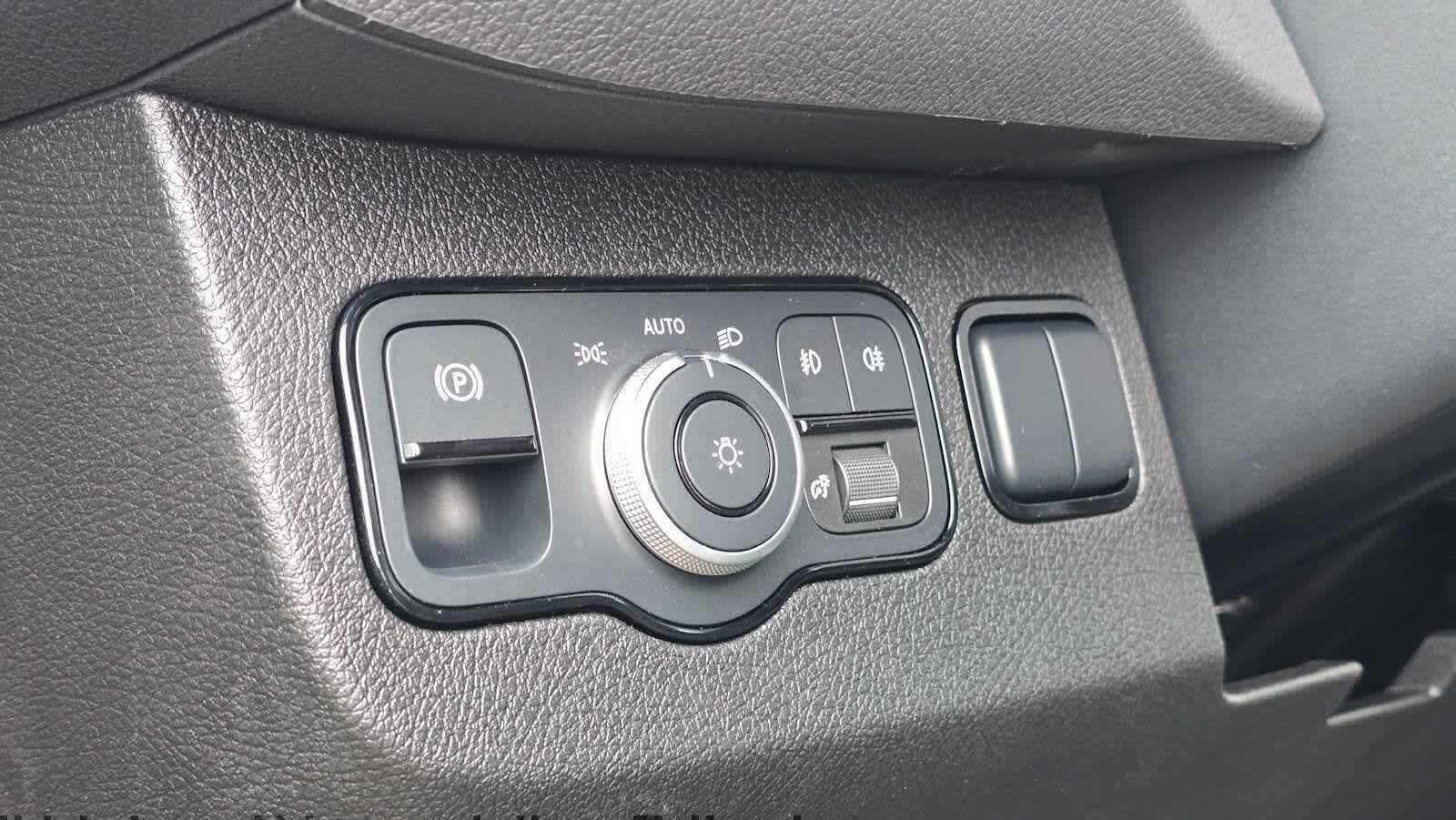 2026 Mercedes-Benz Sprinter 2500 Standard Roof I4 Diesel HO 144 AWD