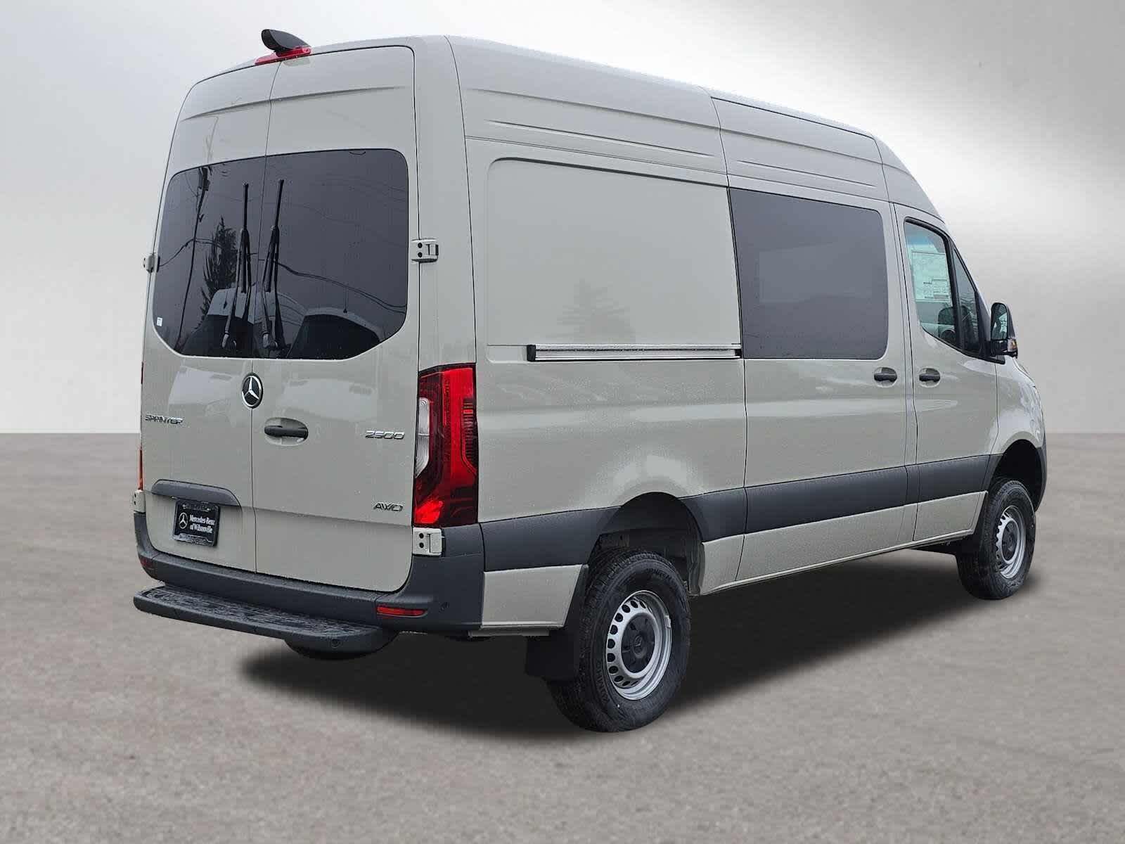2026 Mercedes-Benz Sprinter 2500 Standard Roof I4 Diesel HO 144 AWD