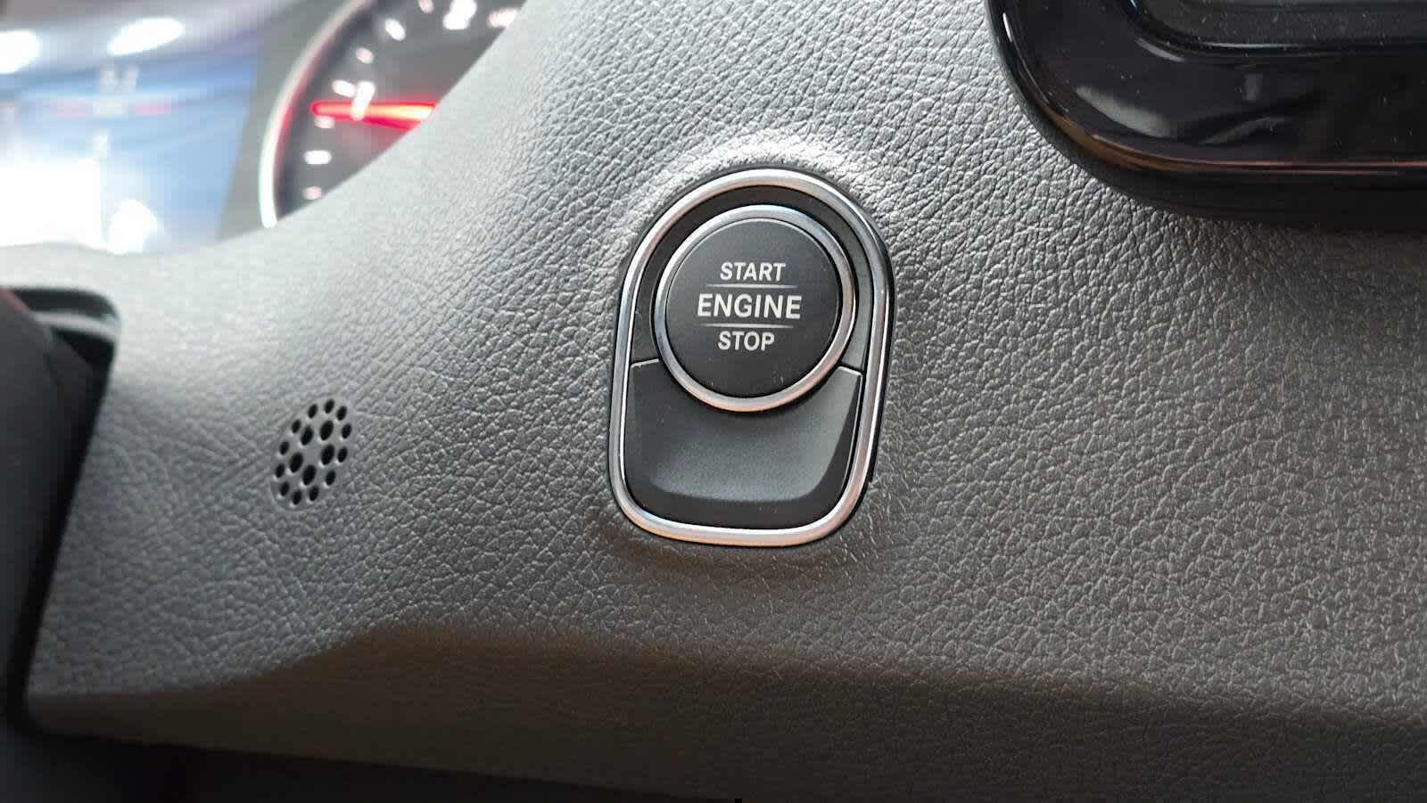2026 Mercedes-Benz Sprinter 2500 Standard Roof I4 Diesel HO 144 AWD