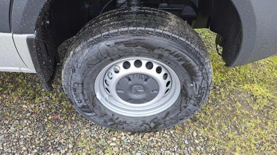 2026 Mercedes-Benz Sprinter 2500 Standard Roof I4 Diesel HO 144 AWD