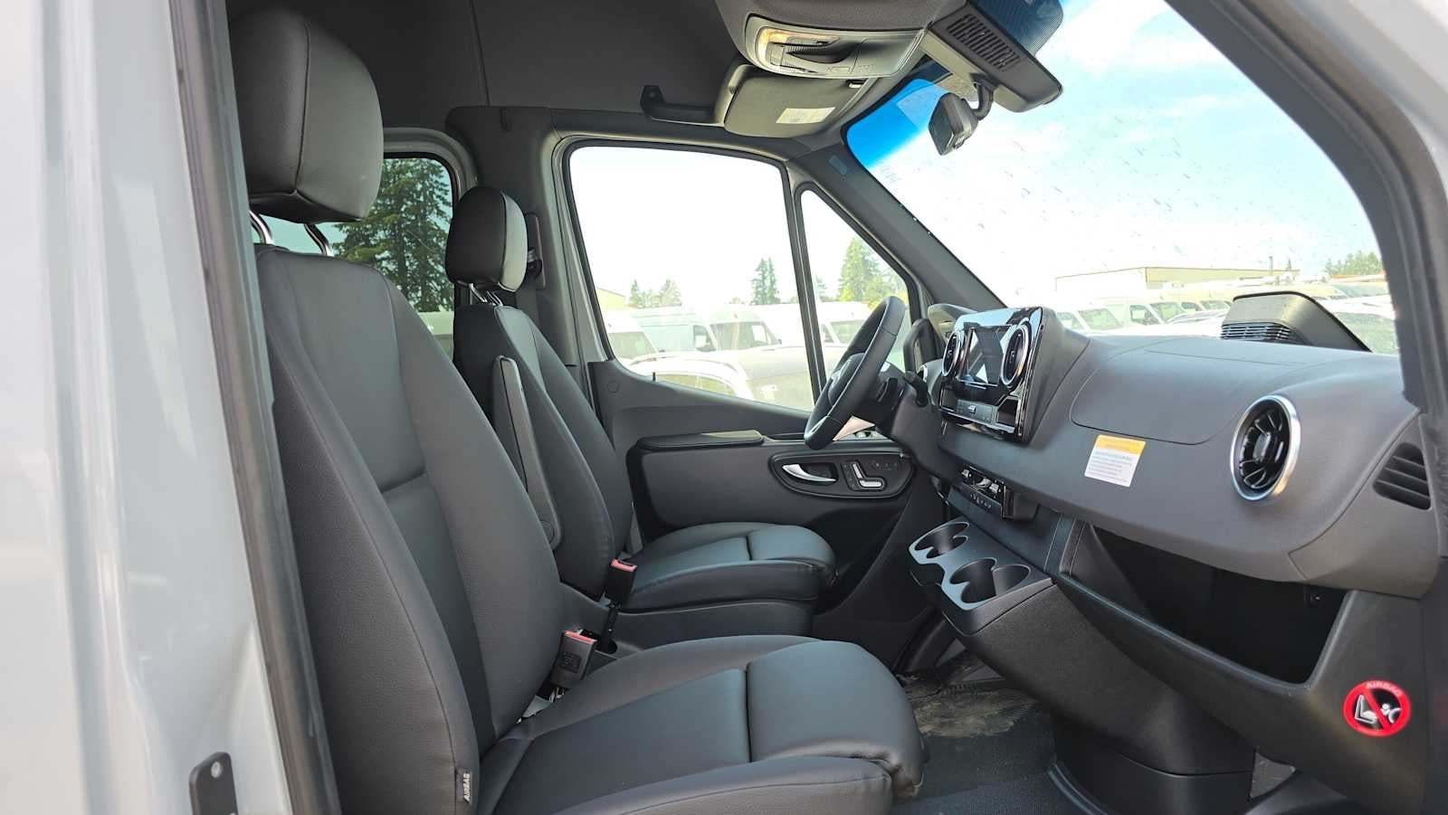 2026 Mercedes-Benz Sprinter 2500 Standard Roof I4 Diesel HO 144 AWD