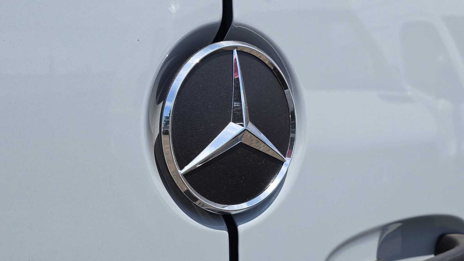 2026 Mercedes-Benz Sprinter 2500 Standard Roof I4 Diesel HO 144 AWD