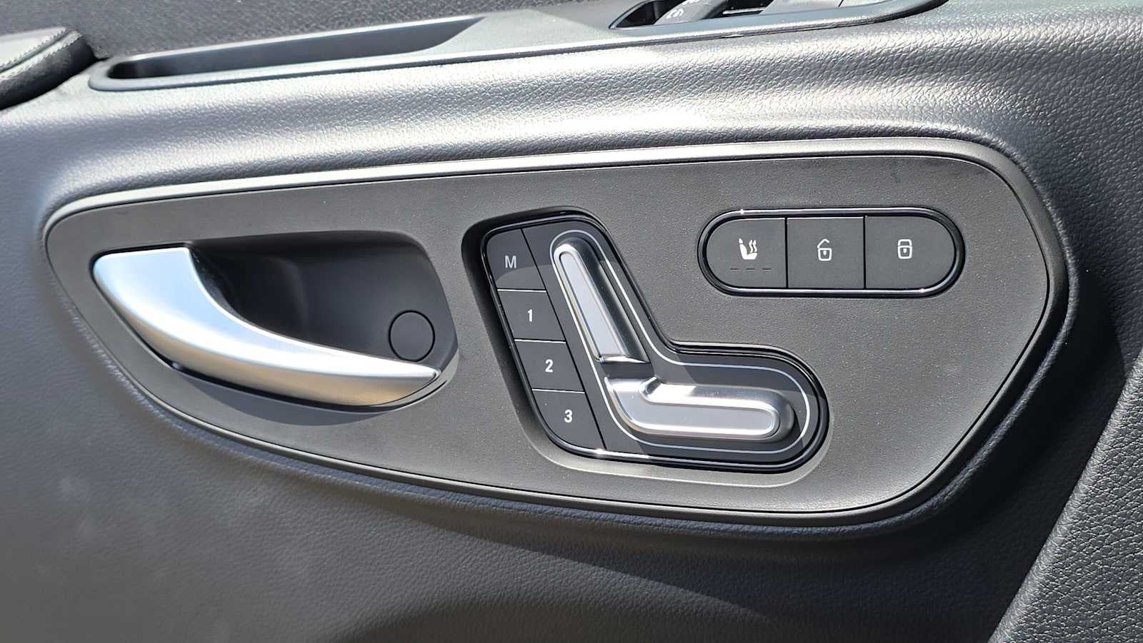 2026 Mercedes-Benz Sprinter 2500 Standard Roof I4 Diesel HO 144 AWD