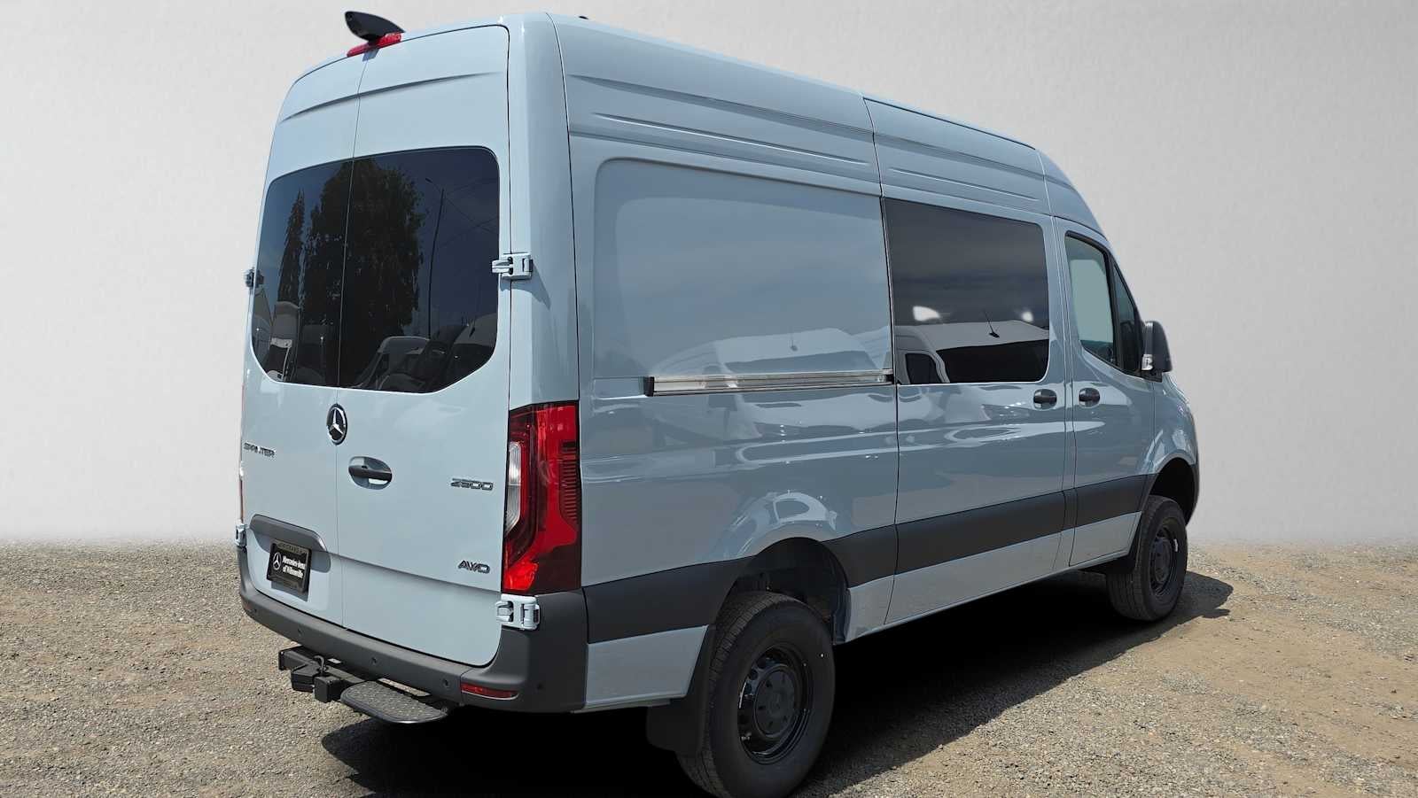 2026 Mercedes-Benz Sprinter 2500 Standard Roof I4 Diesel HO 144 AWD