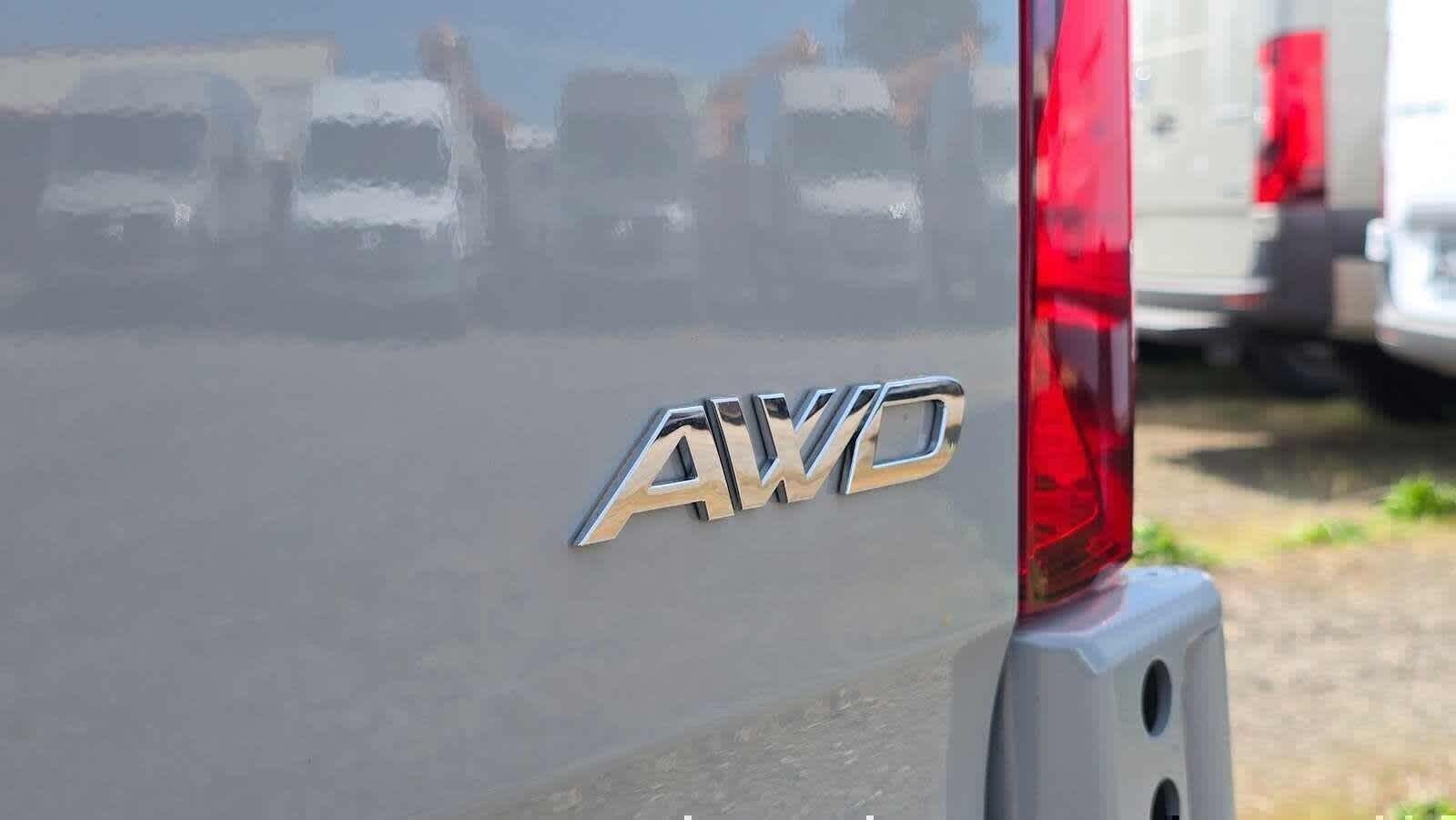 2026 Mercedes-Benz Sprinter 2500 Standard Roof I4 Diesel HO 144 AWD