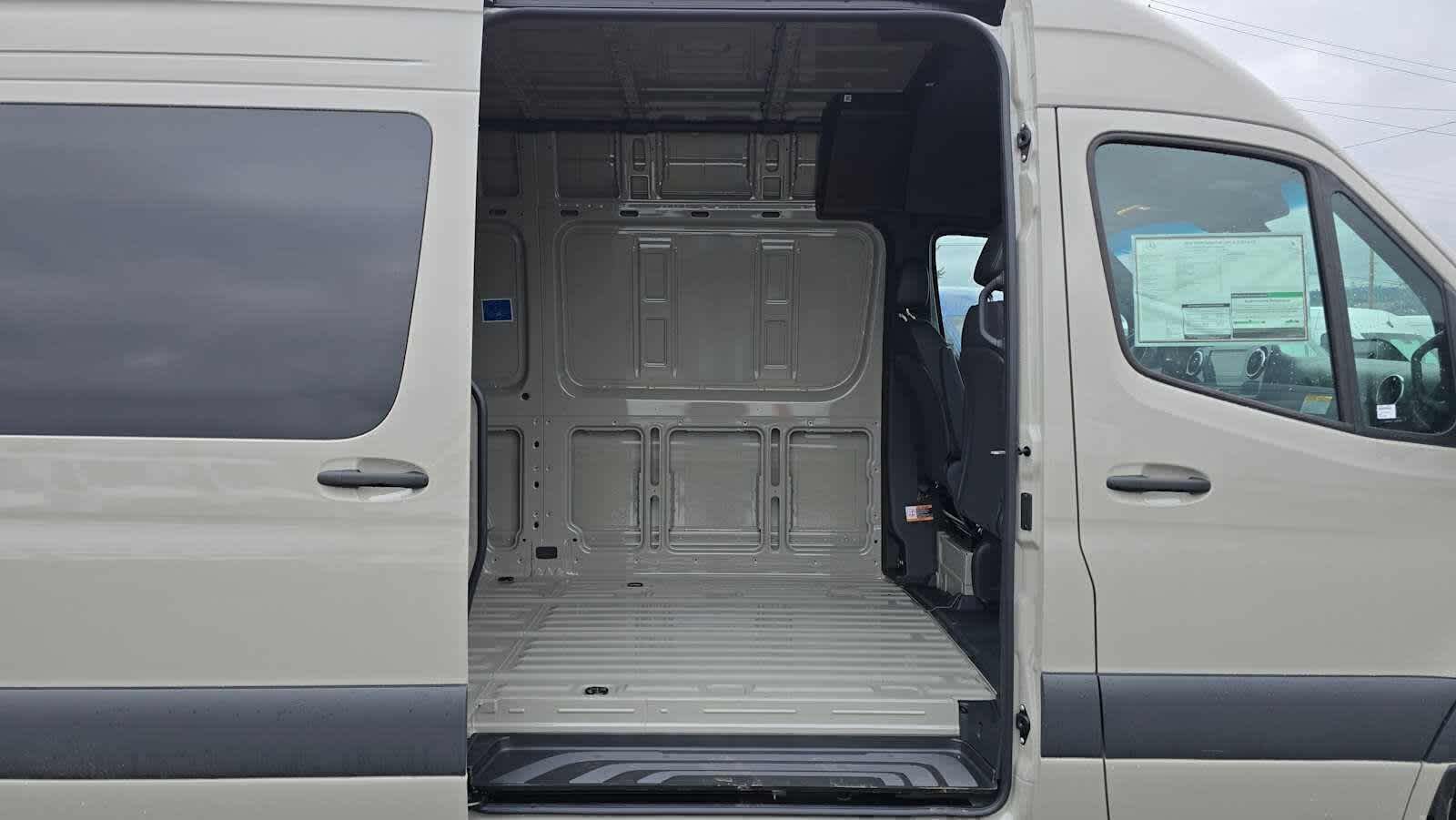 2026 Mercedes-Benz Sprinter 2500 Standard Roof I4 Diesel HO 144" AWD