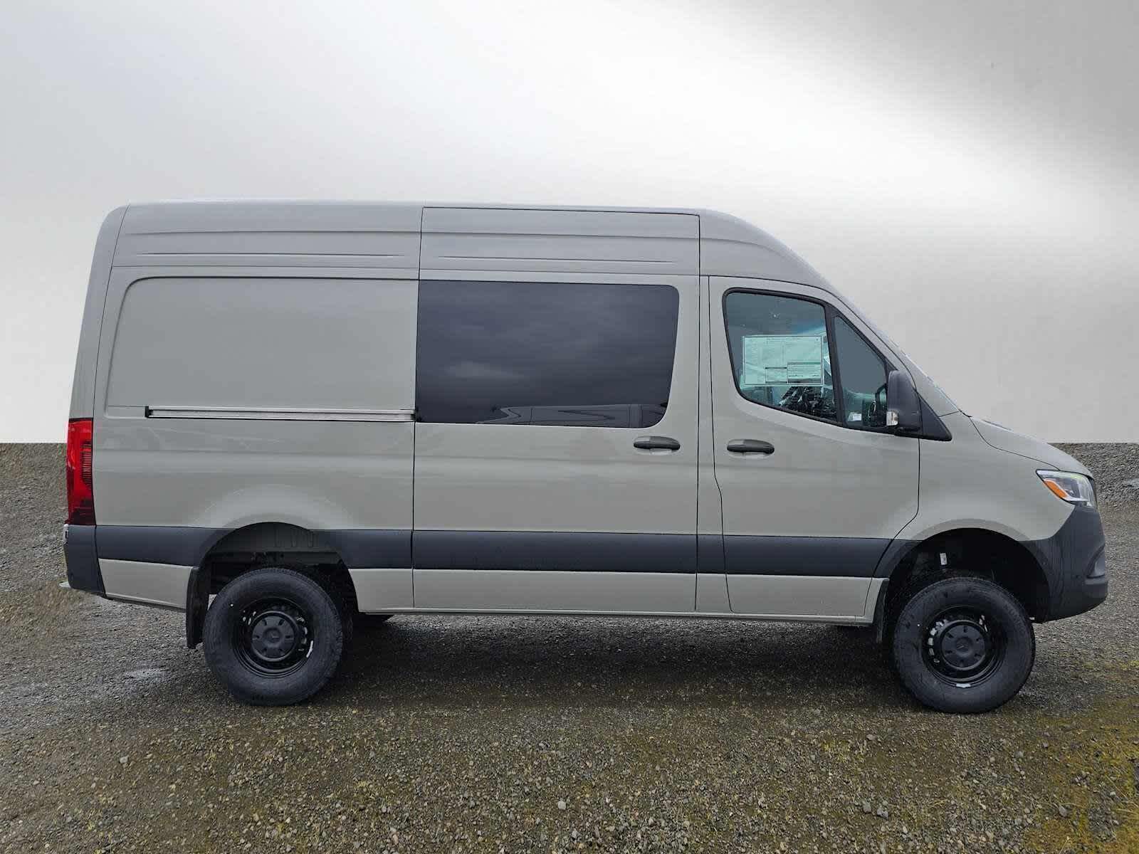 2026 Mercedes-Benz Sprinter 2500 Standard Roof I4 Diesel HO 144" AWD