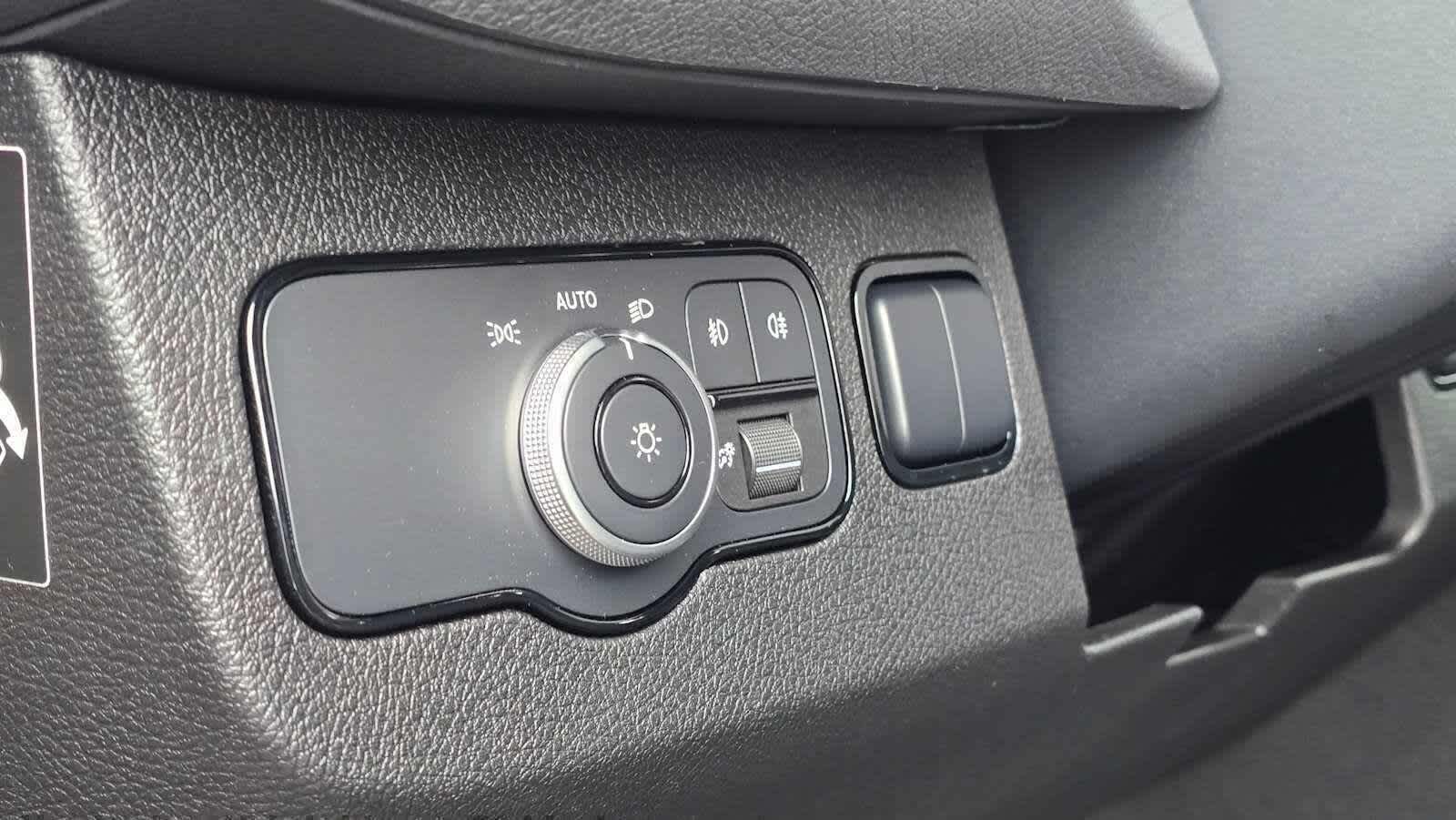 2026 Mercedes-Benz Sprinter 2500 Standard Roof I4 Diesel HO 144" AWD
