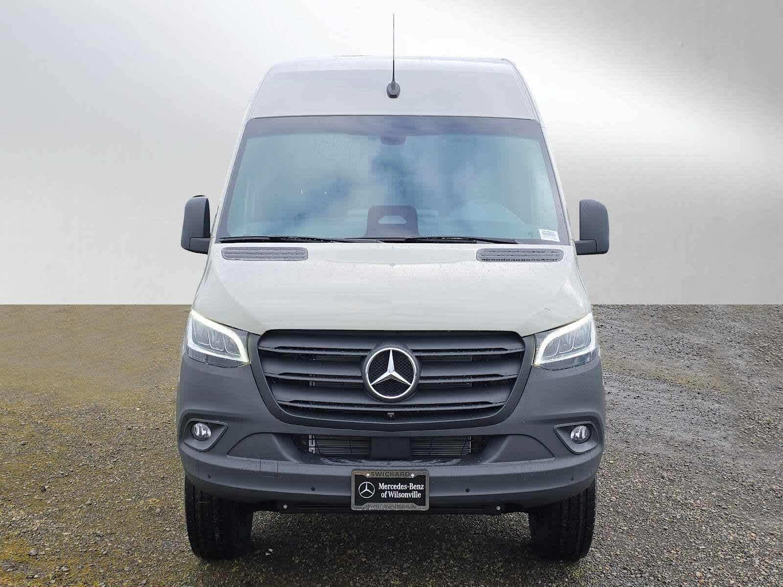 2026 Mercedes-Benz Sprinter 2500 Standard Roof I4 Diesel HO 144" AWD