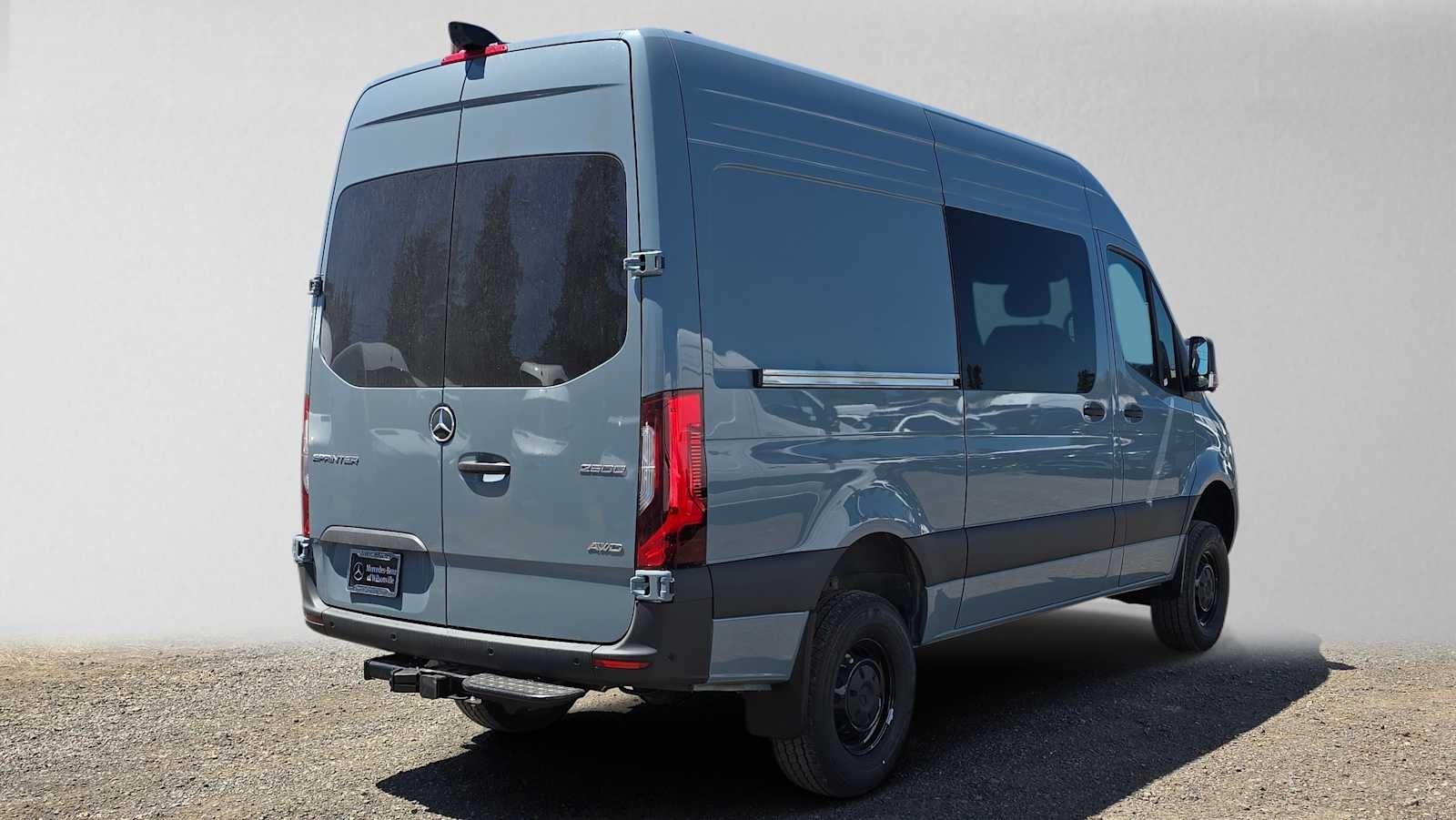 2026 Mercedes-Benz Sprinter 2500 Standard Roof I4 Diesel HO 144 AWD