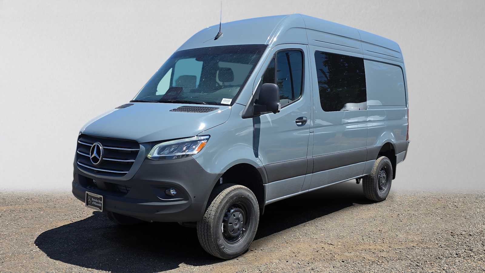 2026 Mercedes-Benz Sprinter 2500 Standard Roof I4 Diesel HO 144 AWD