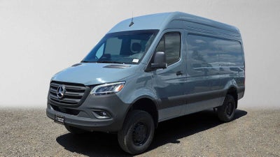 2026 Mercedes-Benz Sprinter 2500 Standard Roof I4 Diesel HO 144 AWD