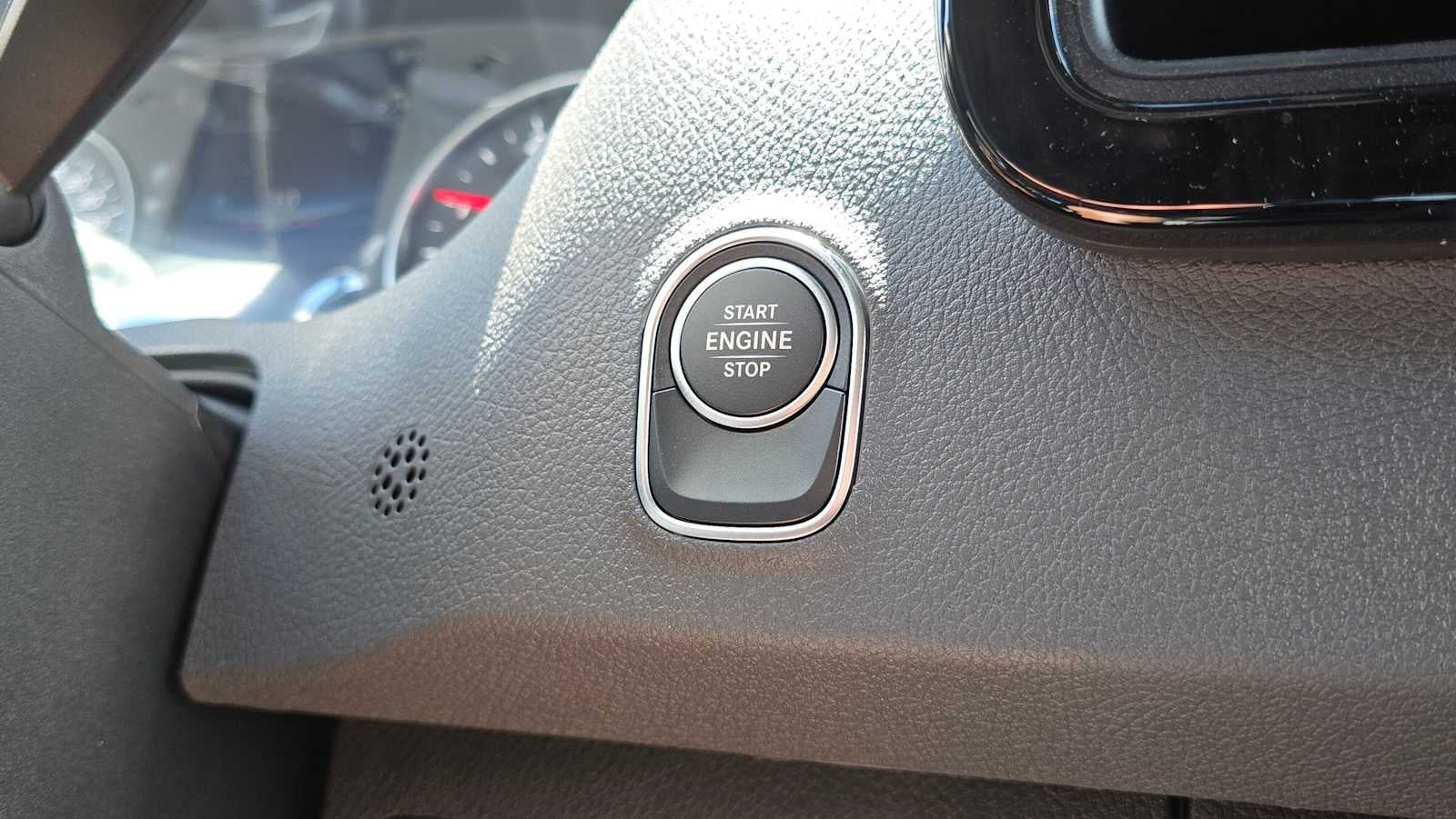 2026 Mercedes-Benz Sprinter 2500 Standard Roof I4 Diesel HO 144 AWD