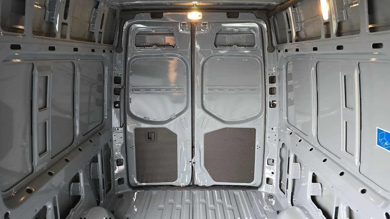 2026 Mercedes-Benz Sprinter 2500 Standard Roof I4 Diesel HO 144" AWD