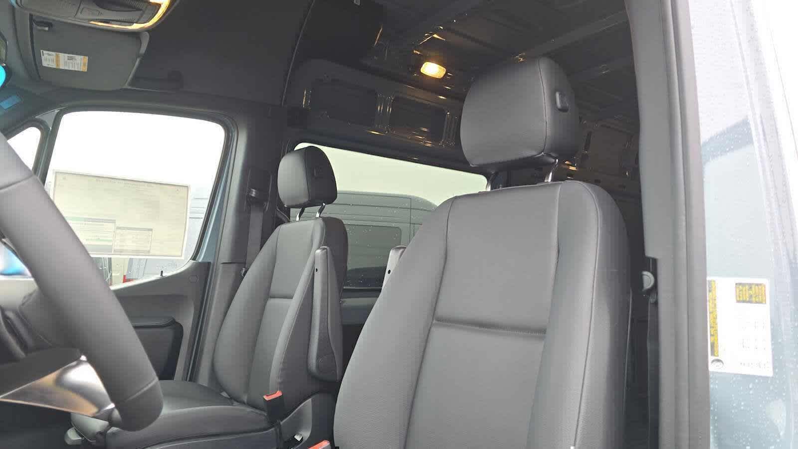 2026 Mercedes-Benz Sprinter 2500 Standard Roof I4 Diesel HO 144" AWD