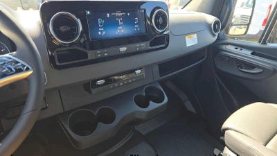 2026 Mercedes-Benz Sprinter 2500 Standard Roof I4 Diesel HO 144 AWD