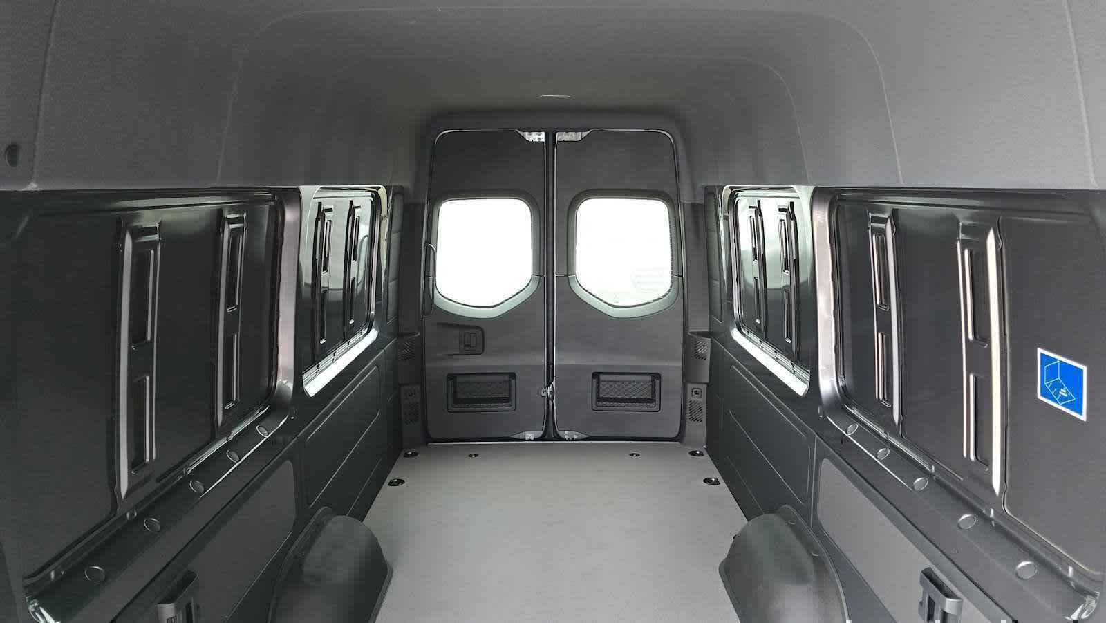 2026 Mercedes-Benz Sprinter Cargo Van 2500 High Roof I4 Diesel HO 170 Extended AWD