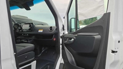 2025 Mercedes-Benz Sprinter Cargo Van 2500 Standard Roof I4 Diesel 144" RWD