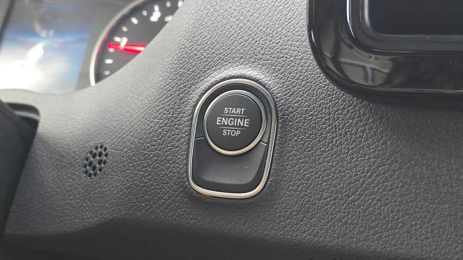 2025 Mercedes-Benz Sprinter Cargo Van 2500 Standard Roof I4 Diesel 144" RWD