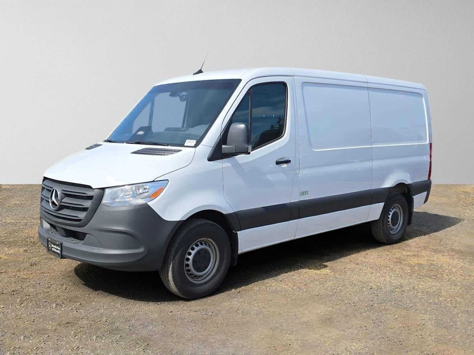2025 Mercedes-Benz Sprinter Cargo Van 2500 Standard Roof I4 Diesel 144 RWD