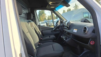 2025 Mercedes-Benz Sprinter Cargo Van 2500 Standard Roof I4 Diesel 144 RWD