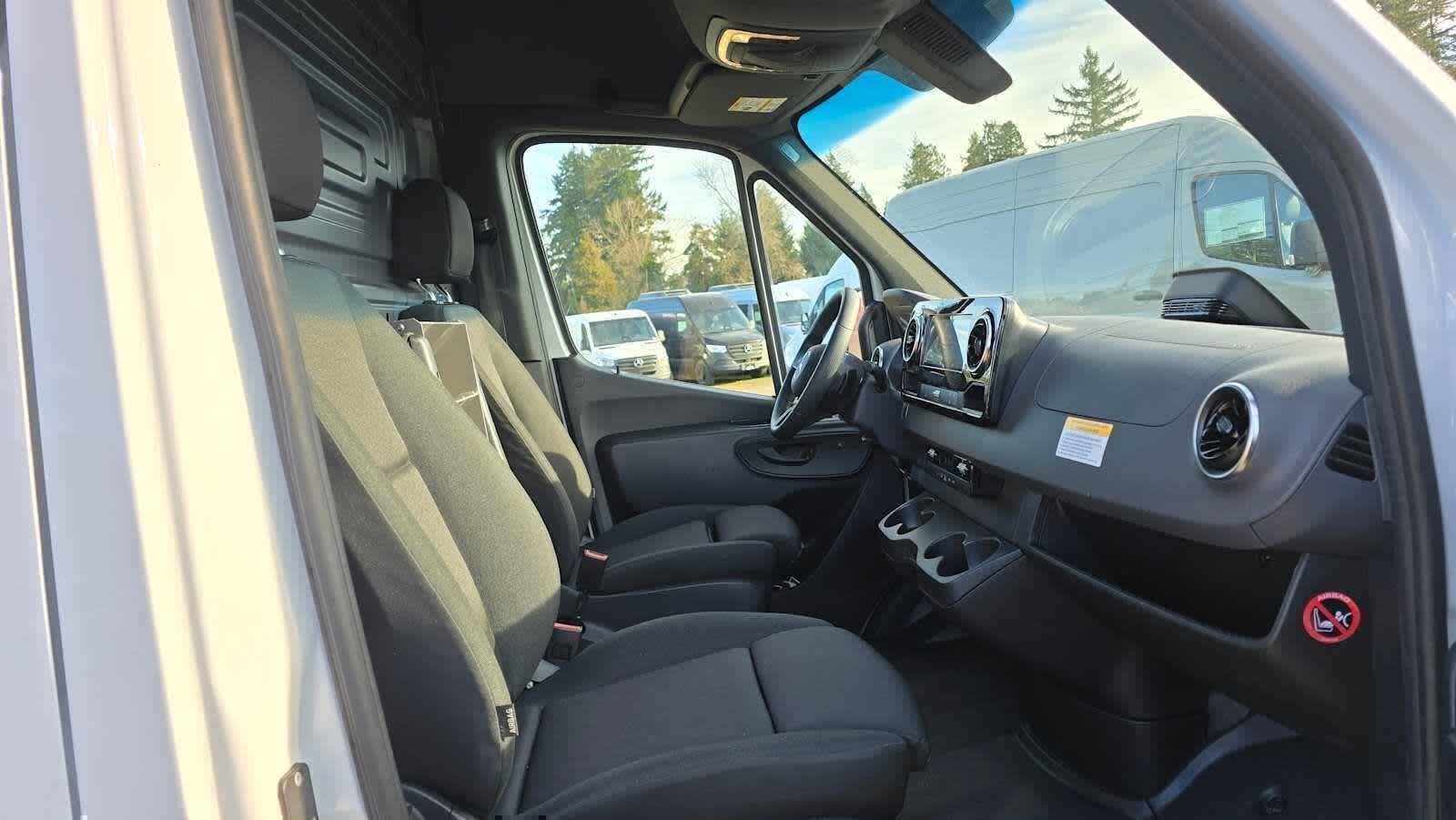 2025 Mercedes-Benz Sprinter Cargo Van 2500 Standard Roof I4 Diesel 144 RWD