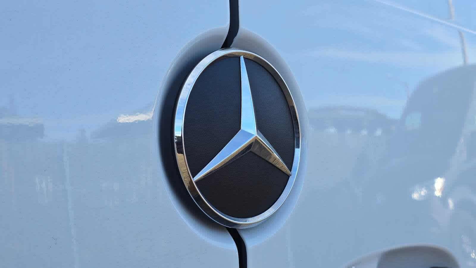 2025 Mercedes-Benz Sprinter Cargo Van 2500 Standard Roof I4 Diesel 144 RWD
