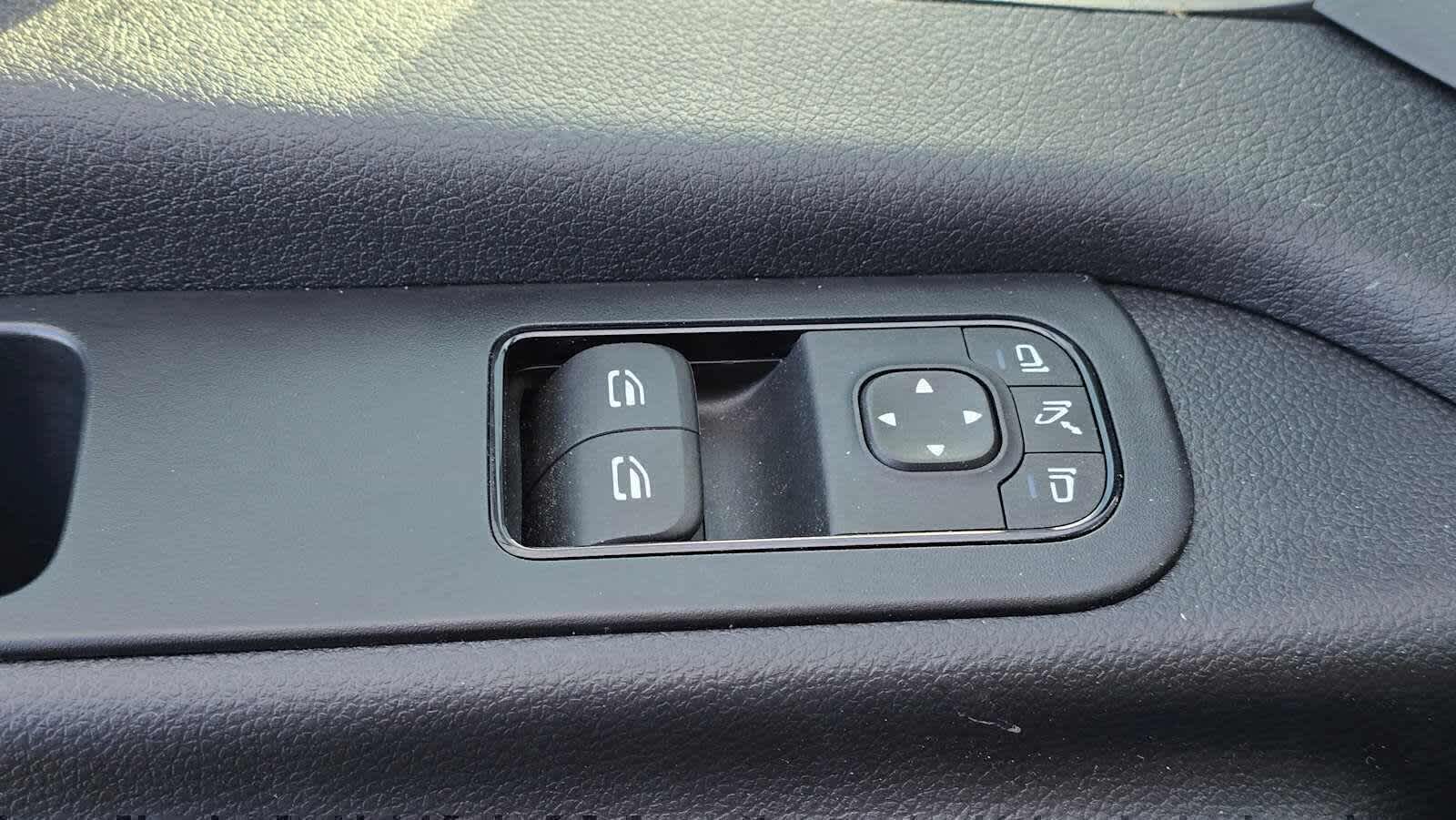 2025 Mercedes-Benz Sprinter Cargo Van 2500 Standard Roof I4 Diesel 144 RWD