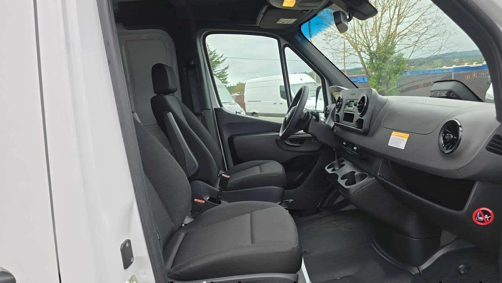2025 Mercedes-Benz Sprinter Cargo Van 2500 Standard Roof I4 Diesel 144 RWD