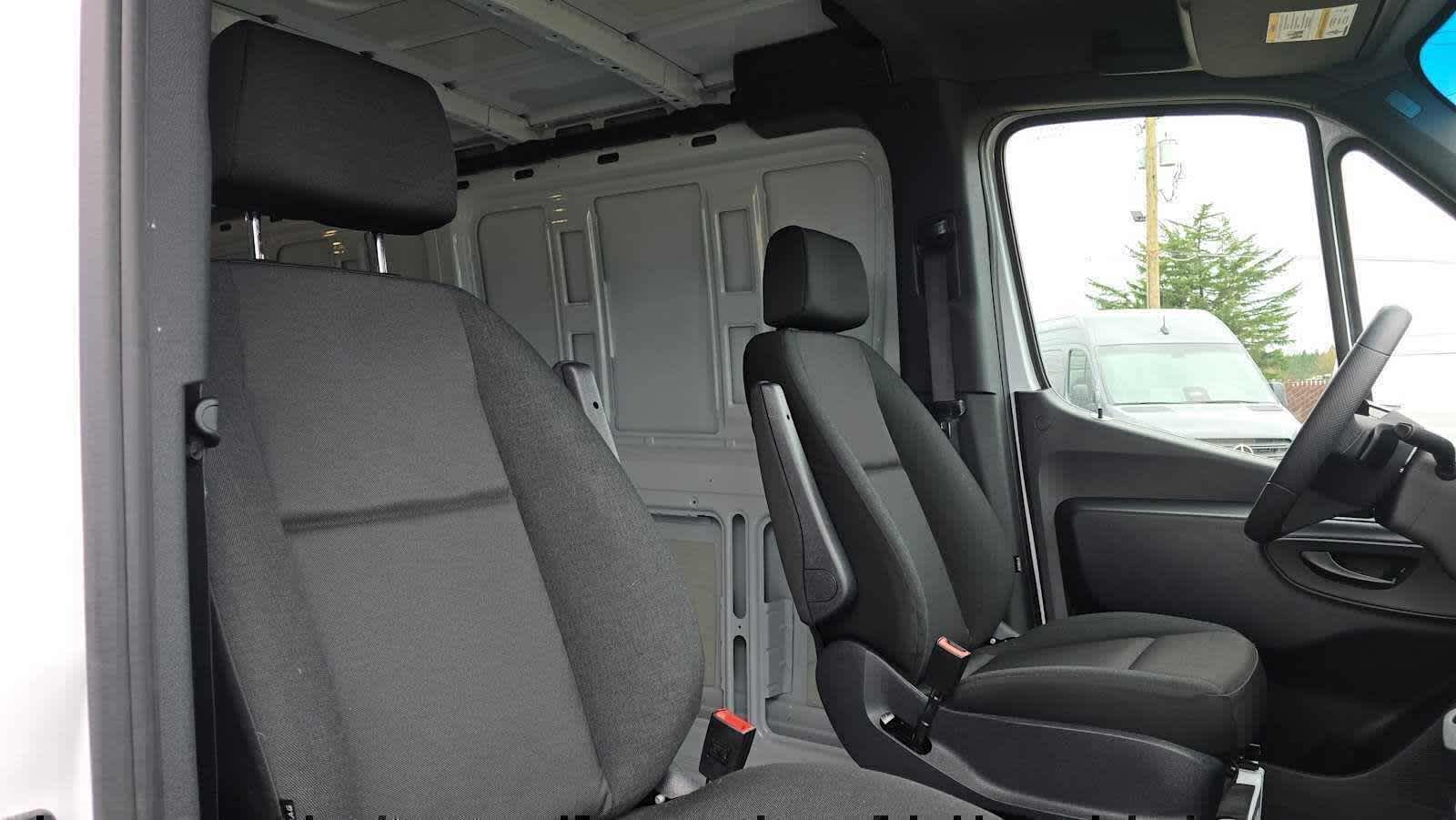 2025 Mercedes-Benz Sprinter Cargo Van 2500 Standard Roof I4 Diesel 144 RWD