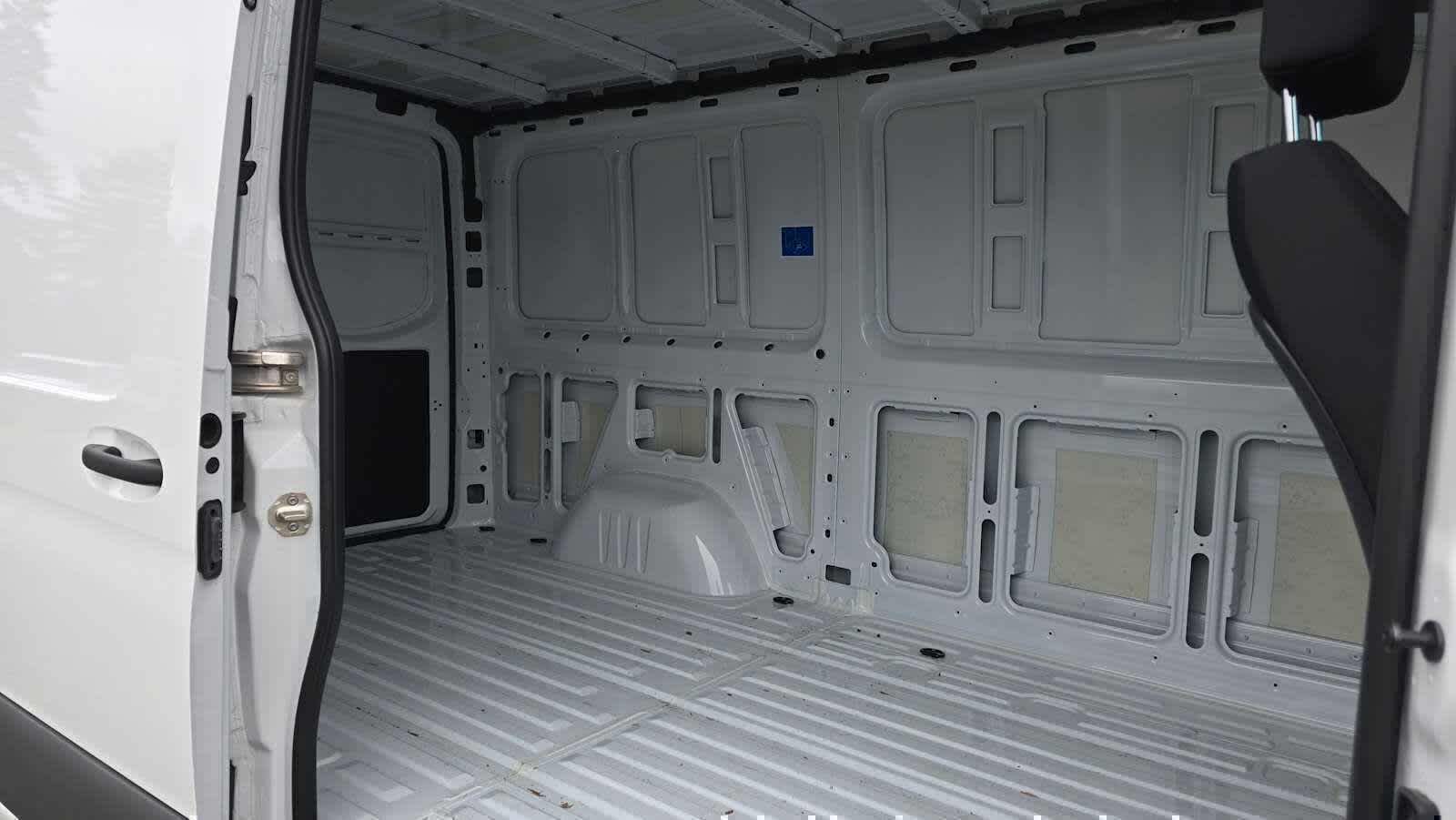 2025 Mercedes-Benz Sprinter Cargo Van 2500 Standard Roof I4 Diesel 144 RWD